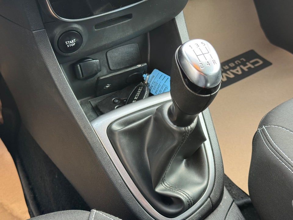 Renault Clio IV 0,9 TCe 90 Limited Sport Tourer 5d