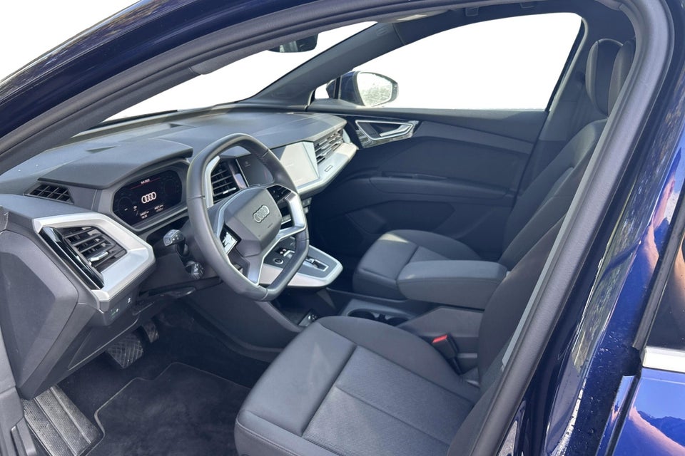 Audi Q4 e-tron 45 Progress 5d