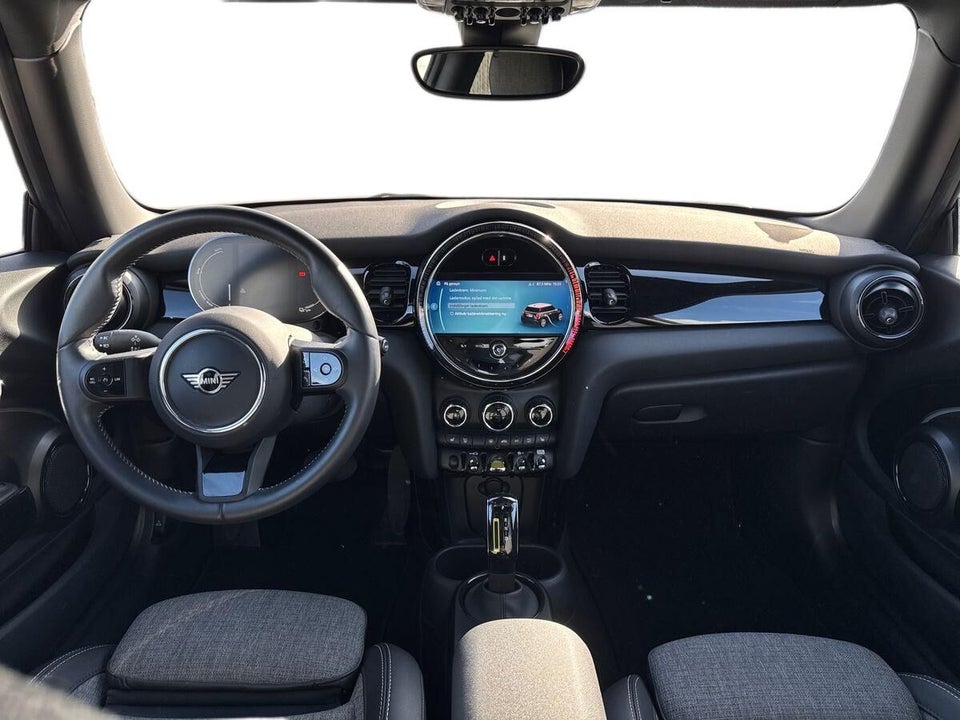 MINI Cooper SE Classic Trim 3d