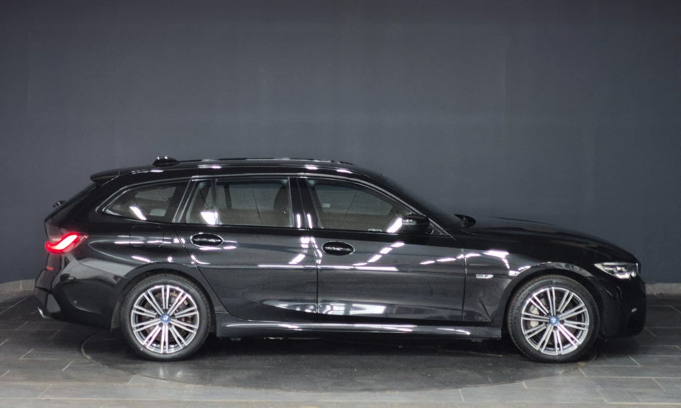 BMW 330e 2,0 Touring M-Sport aut. 5d