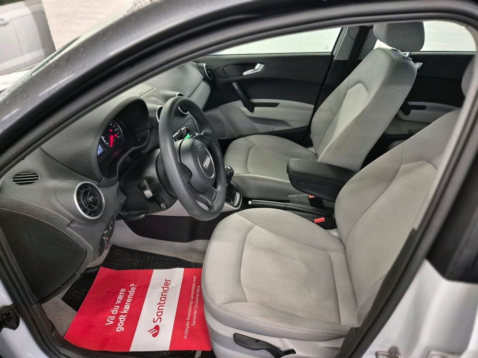 Audi A1 1,2 TFSi 86 Ambition Sportback 5d