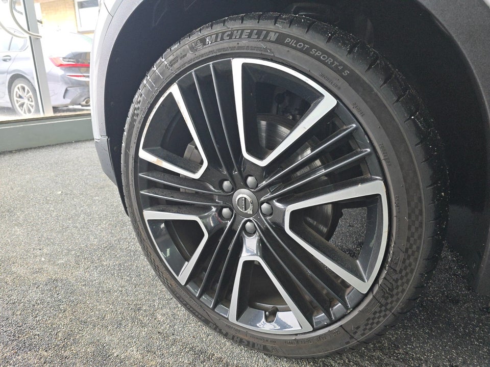 Volvo XC40 1,5 T5 ReCharge R-Design aut. 5d