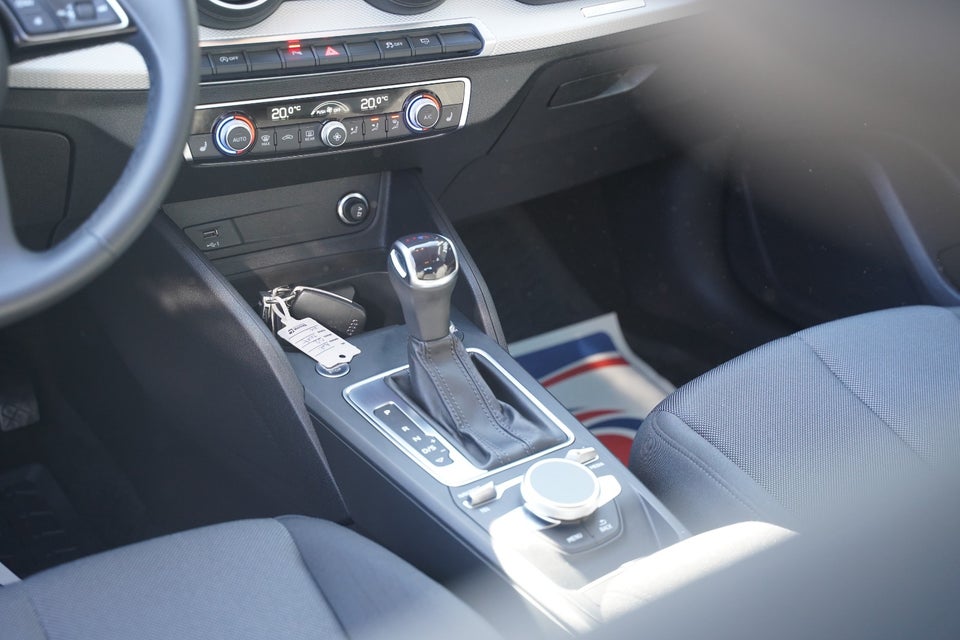 Audi Q2 35 TFSi Prestige S-tr. 5d