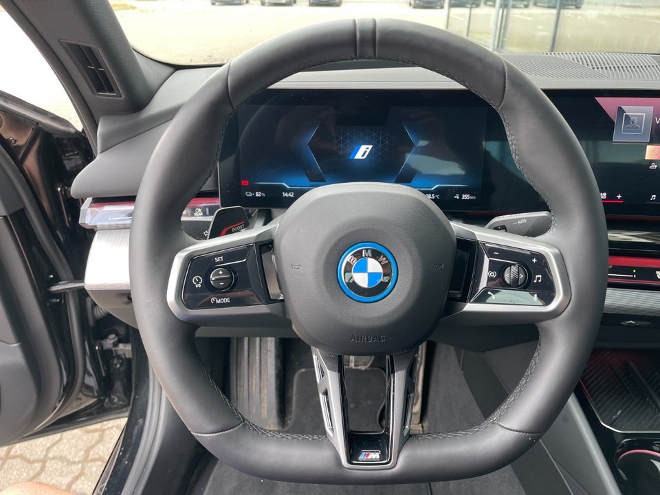 BMW i5 eDrive40 Fully Charged 4d
