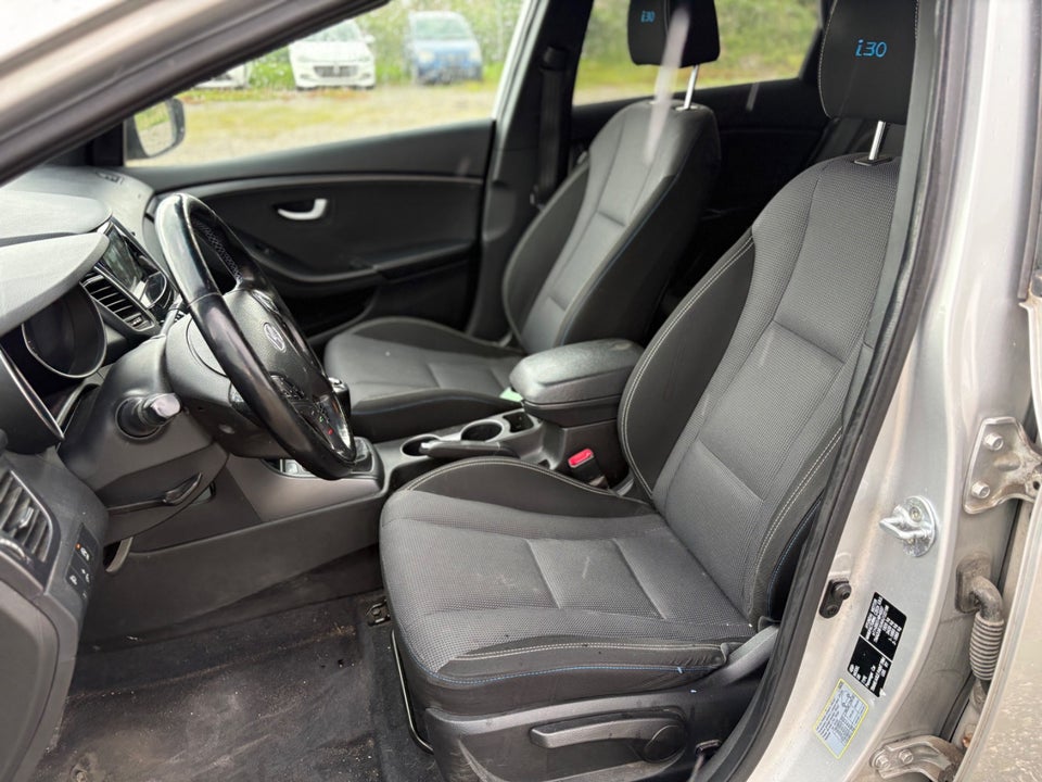 Hyundai i30 1,6 CRDi 110 EM-Edition CW 5d