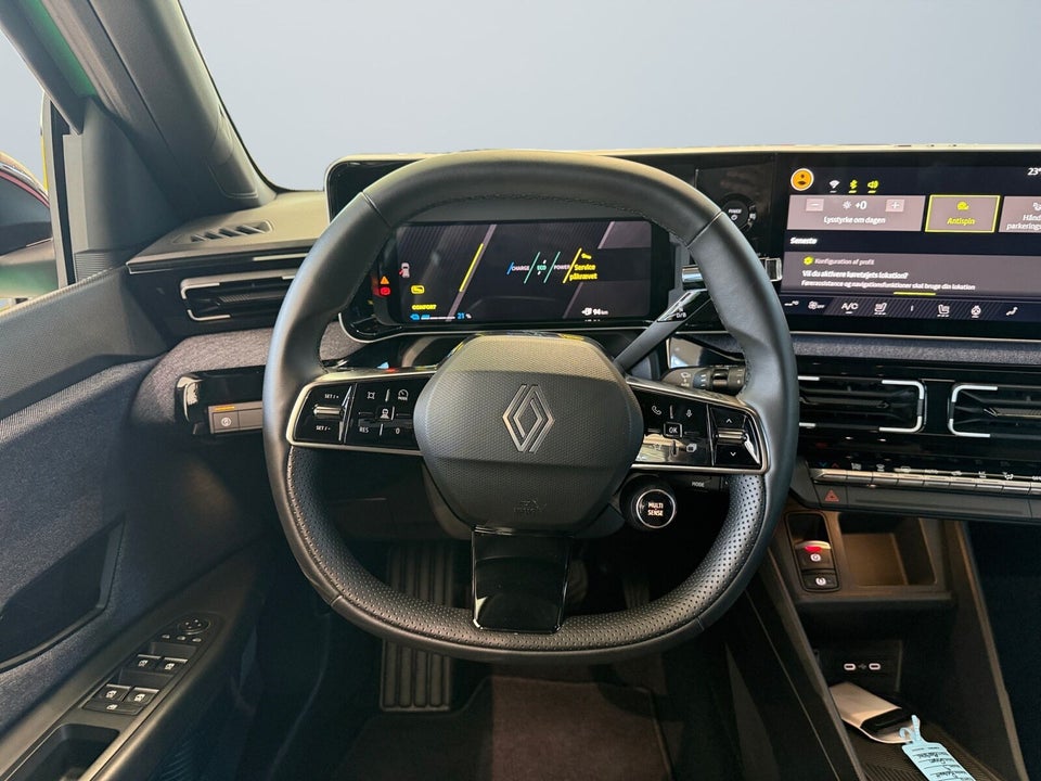 Renault 5 E-Tech 52 Techno 5d