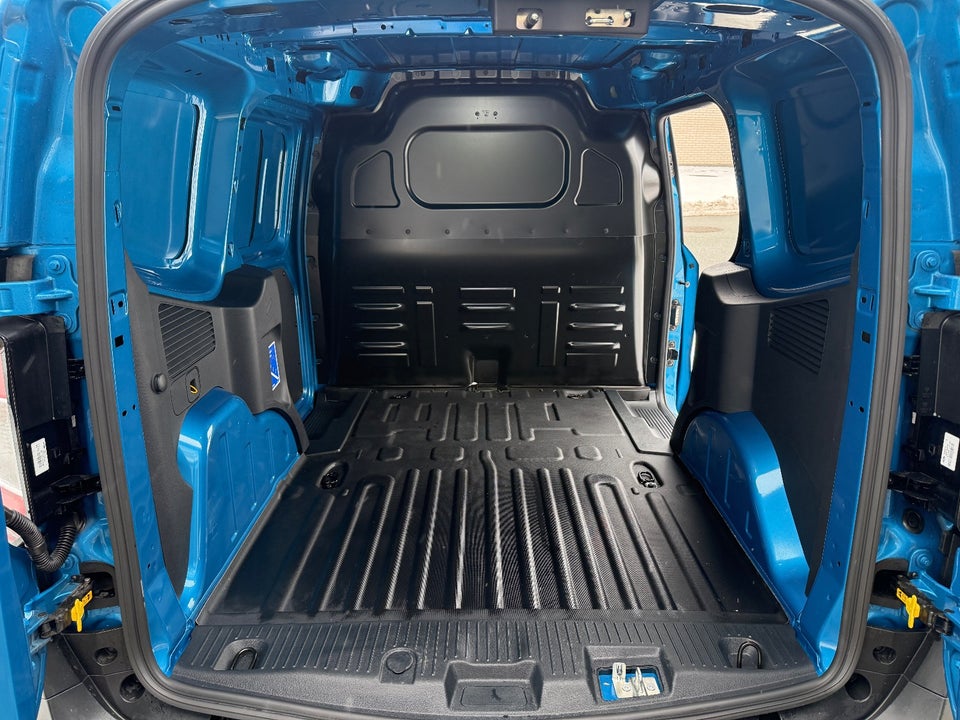 Ford E-Transit Courier 43 Limited