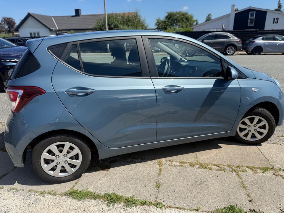 Hyundai i10 1,0 Touch 5d