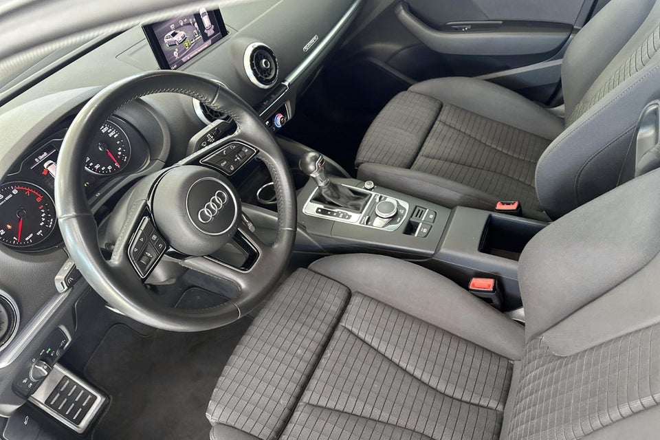 Audi A3 40 TFSi Sport Sportback quattro S-tr. 5d