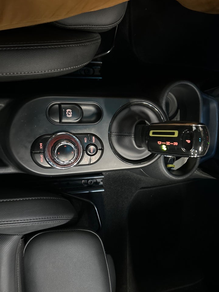 MINI Cooper SE Classic 3d