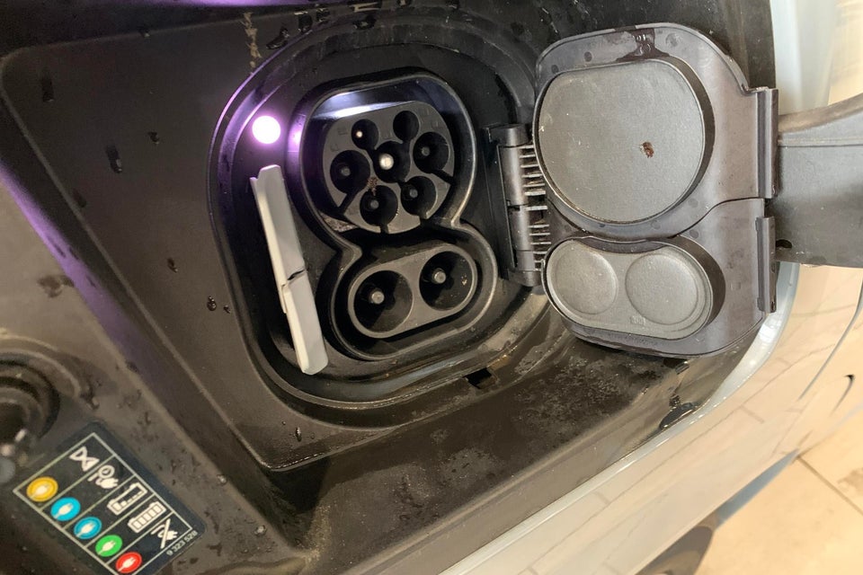 BMW iX2 eDrive20 M-Sport 5d