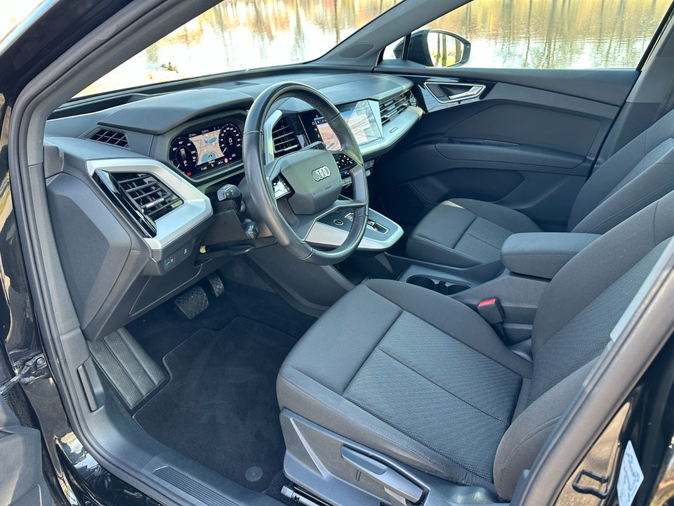 Audi Q4 e-tron 35 Advanced 5d