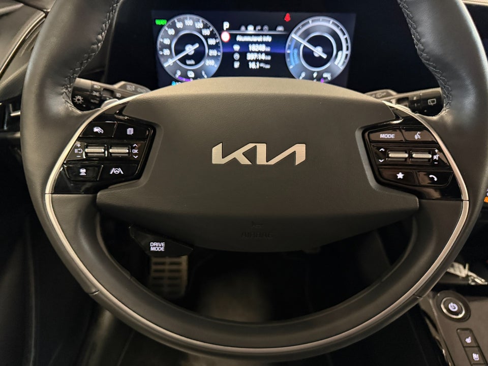 Kia Niro 64 EV Upgrade 5d
