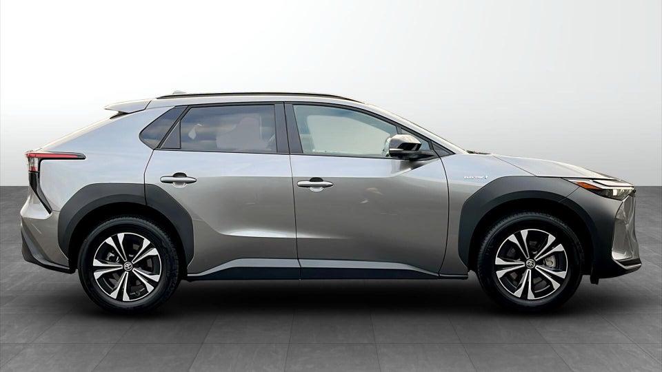 Toyota bZ4X Active 5d