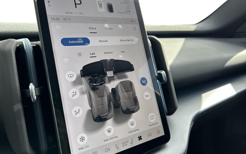 Volvo EX30 Standard Range Core 5d