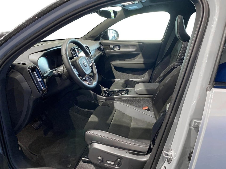 Volvo EX40 Extended Range Ultra 5d