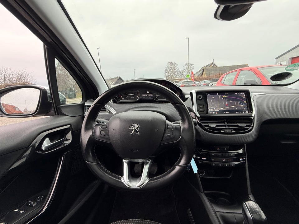 Peugeot 208 1,5 BlueHDi 100 Allure Sky 5d