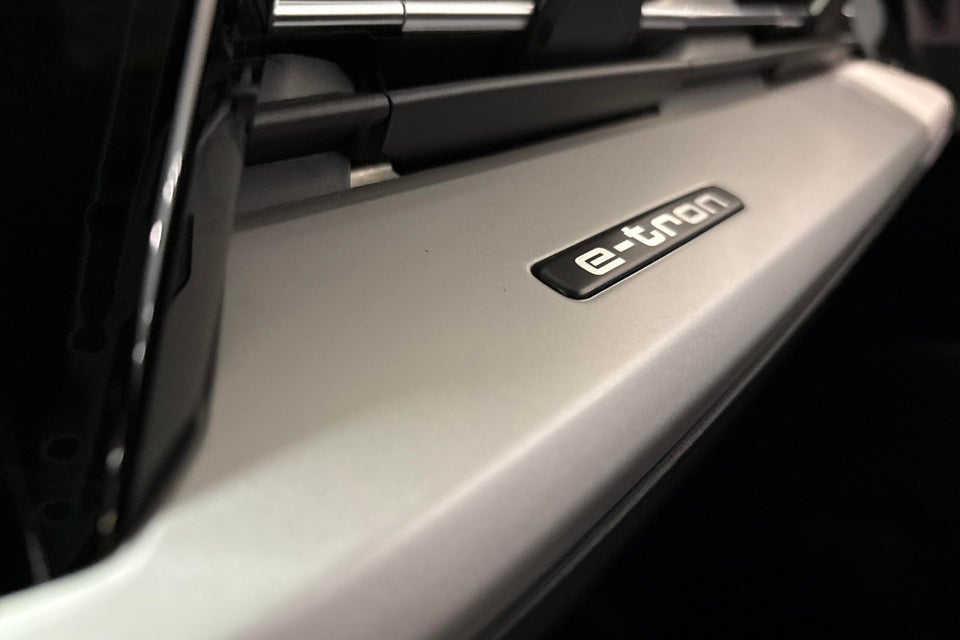 Audi Q4 e-tron 45 Progress 5d