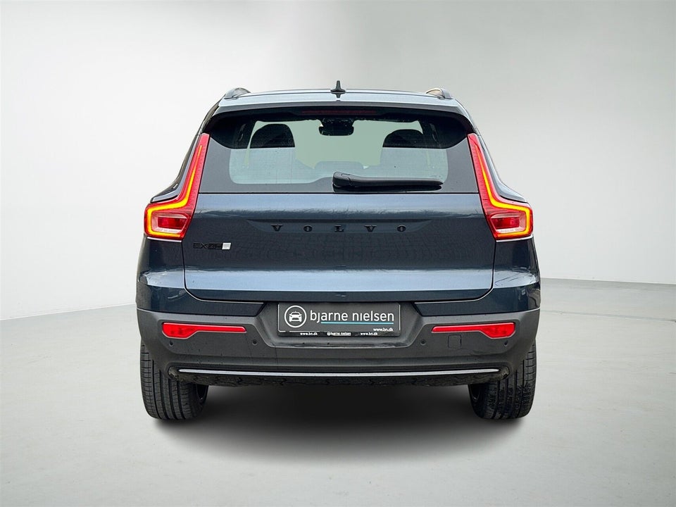 Volvo EX40 Extended Range Black Edition Excess 5d