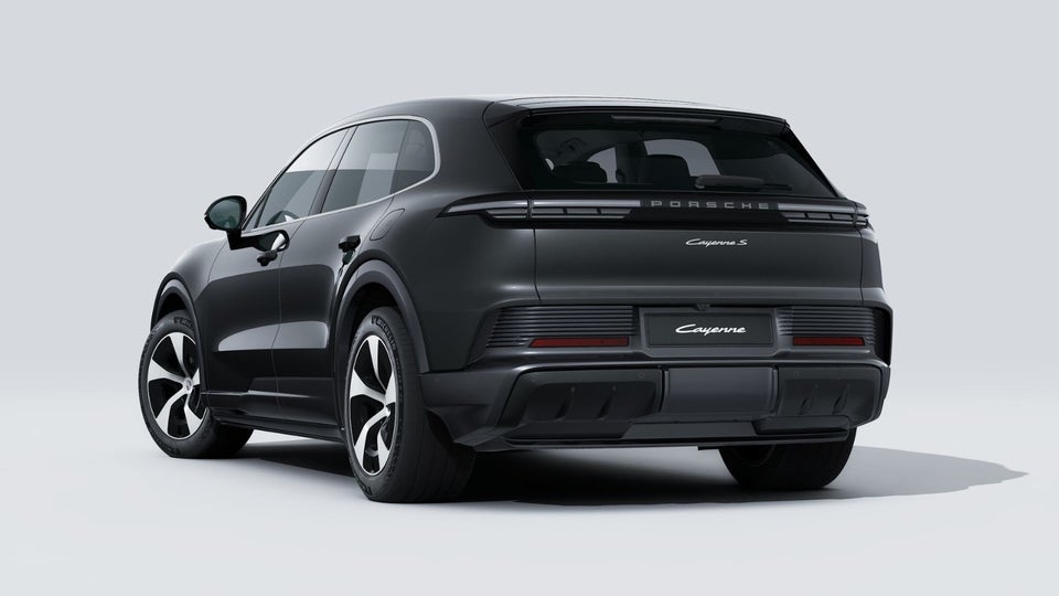 Porsche Cayenne S Electric 5d