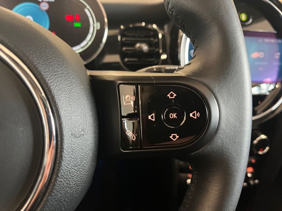 MINI Cooper SE Edition Premium Plus 3d