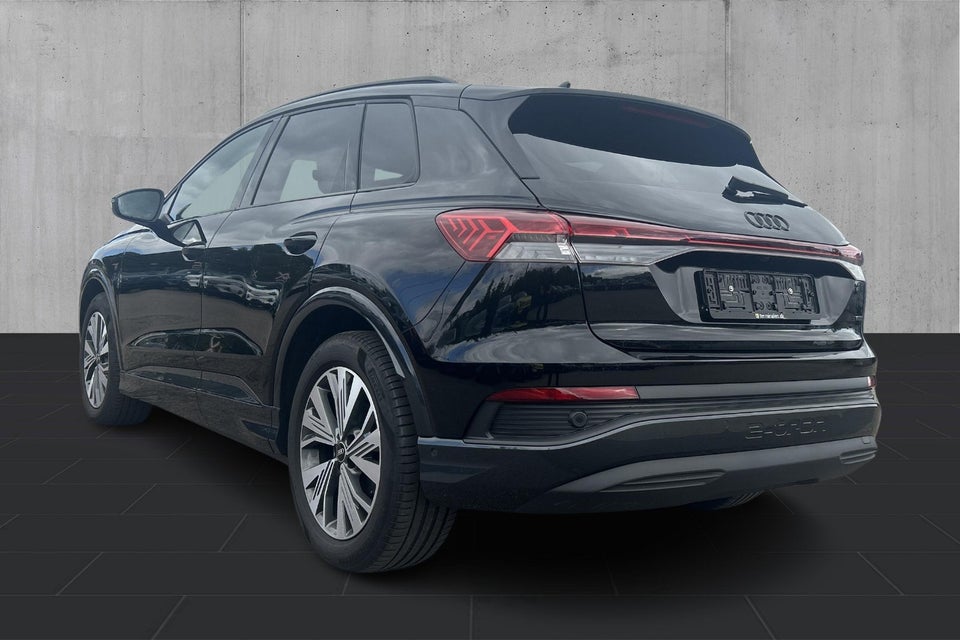 Audi Q4 e-tron 45 quattro 5d