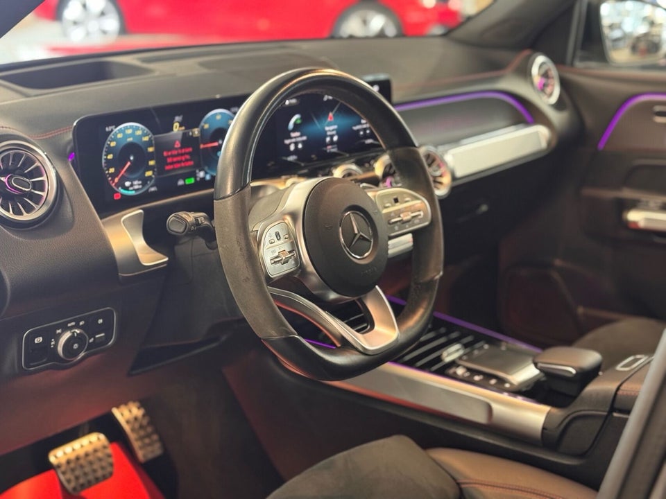 Mercedes EQB300 AMG Line 4Matic 5d