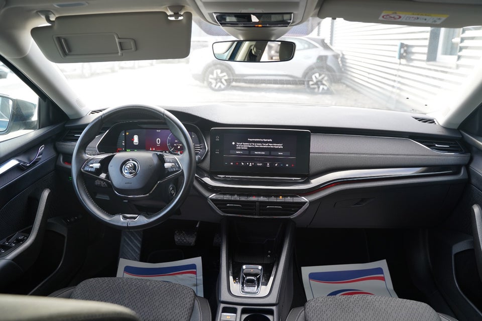 Skoda Octavia 1,4 TSi iV Plus Combi DSG 5d