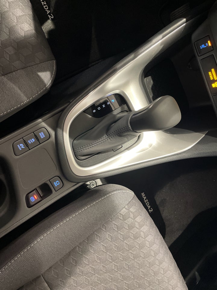 Mazda 2 1,5 Hybrid Pure+ CVT 5d