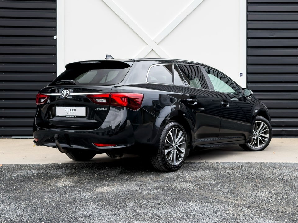 Toyota Avensis 1,8 VVT-i T2 Executive Touring Sports MDS 5d