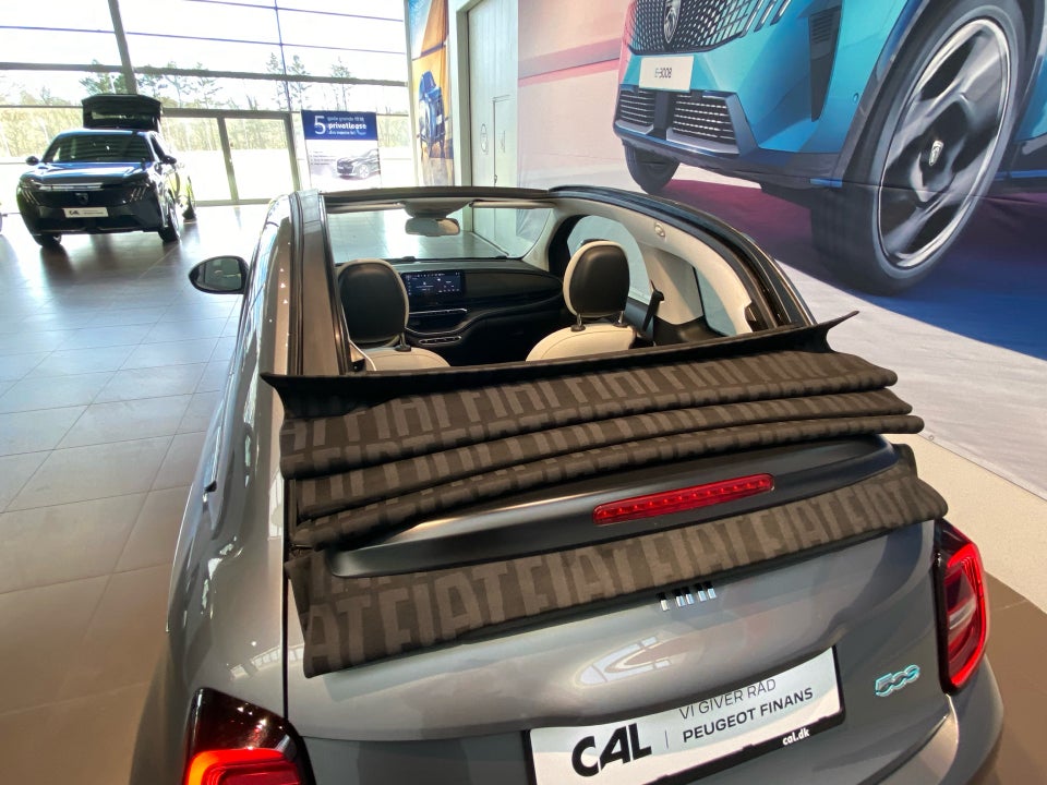 Fiat 500e la Prima Cabrio 2d