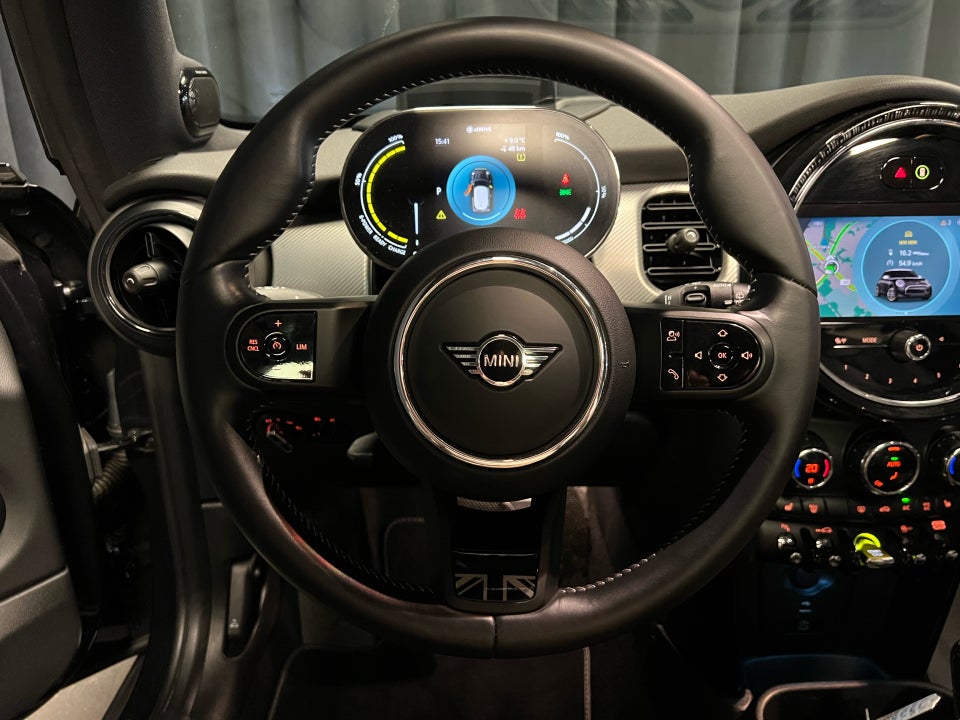MINI Cooper SE Yours Trim 3d
