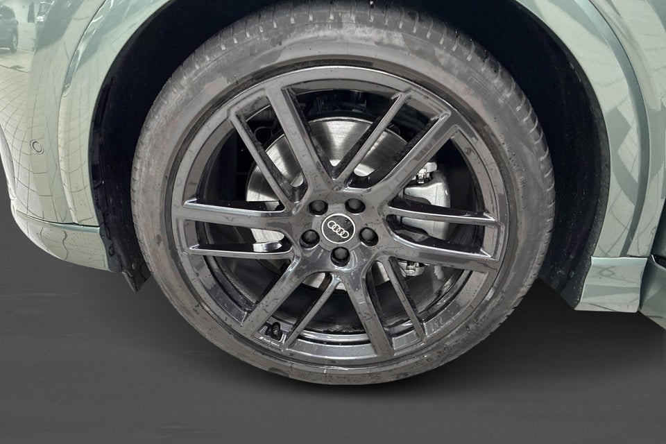 Audi Q4 e-tron performance 5d