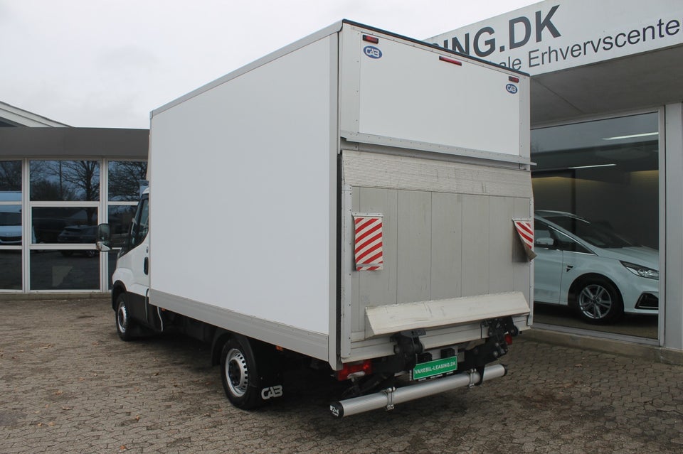 Iveco Daily 2,3 35S14 Alukasse m/lift 2d