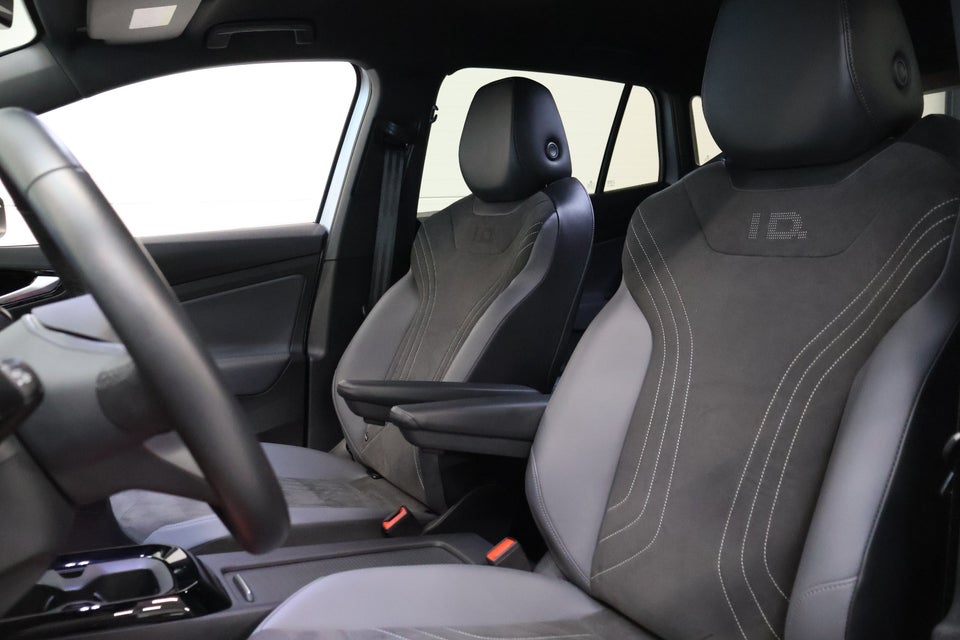 VW ID.4 77 Pro 5d