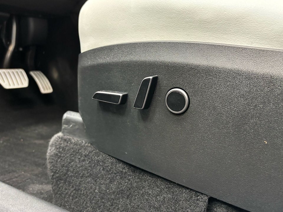 Tesla Model Y Performance AWD 5d
