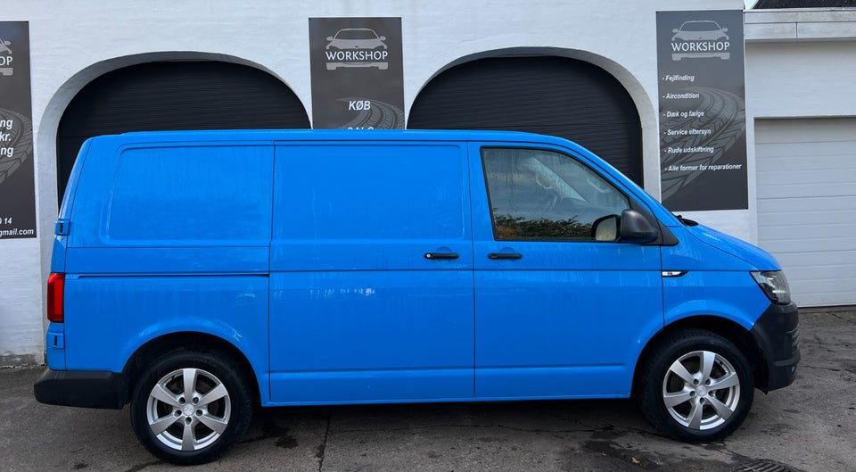 VW Transporter 2,0 TDi 180 Kassevogn DSG 4Motion kort