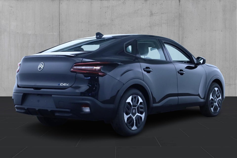 Citroën ë-C4 X 54 Plus 4d