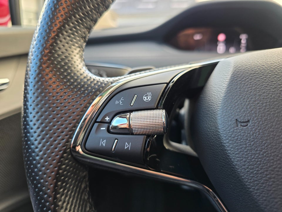 Skoda Enyaq 80 iV Suite 5d