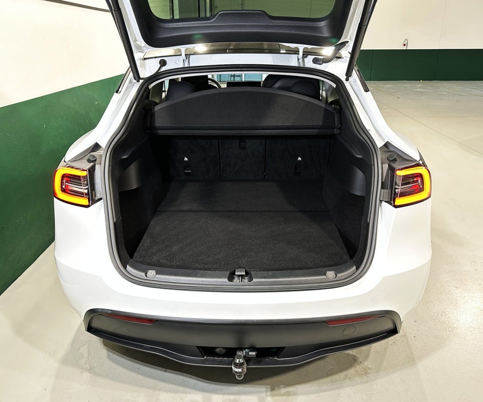 Tesla Model Y RWD 5d