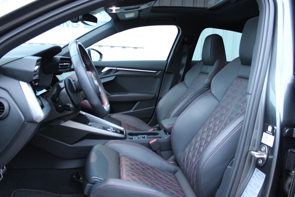 Audi S3 2,0 TFSi quattro S-tr. 4d