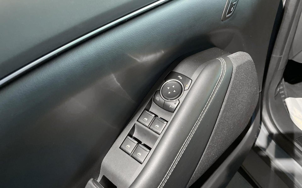 Ford Mustang Mach-E 70 Standard Range 5d