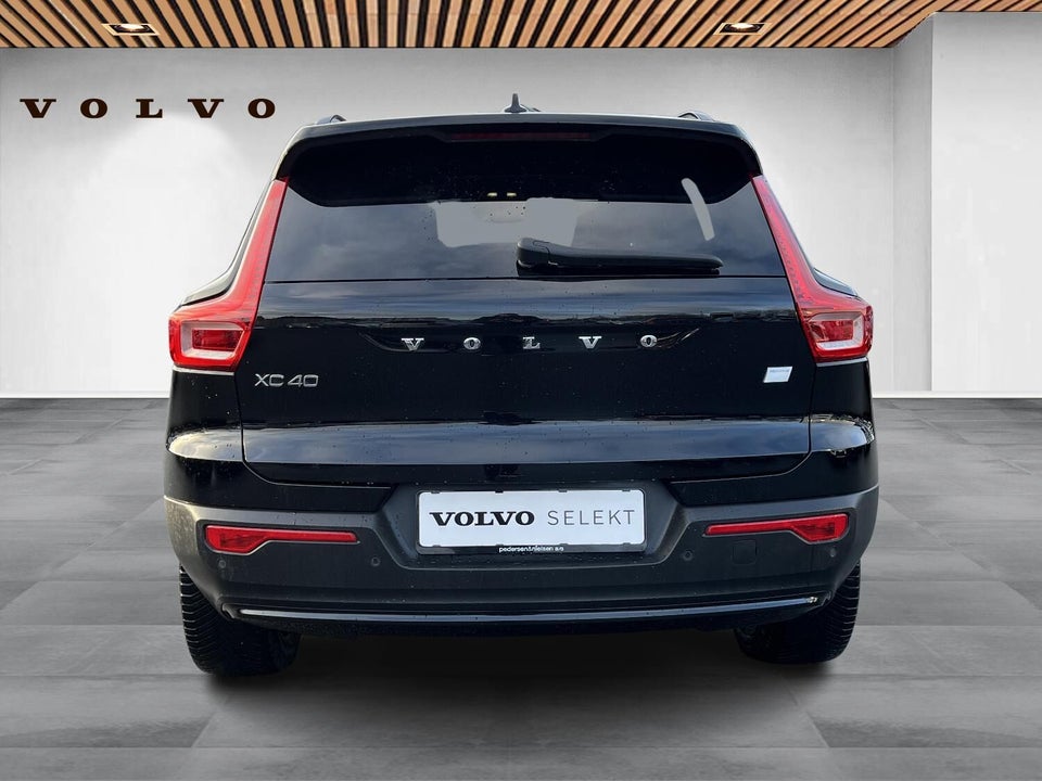 Volvo XC40 ReCharge Extended Range Plus 5d