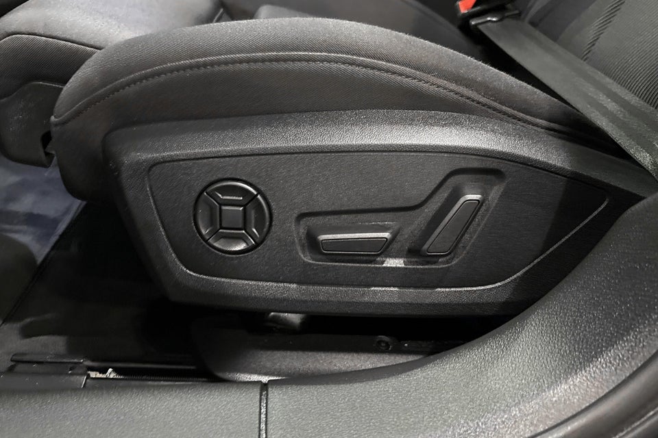 Audi A6 50 TFSi e Sport Prestige Avant quattro S-tr. 5d