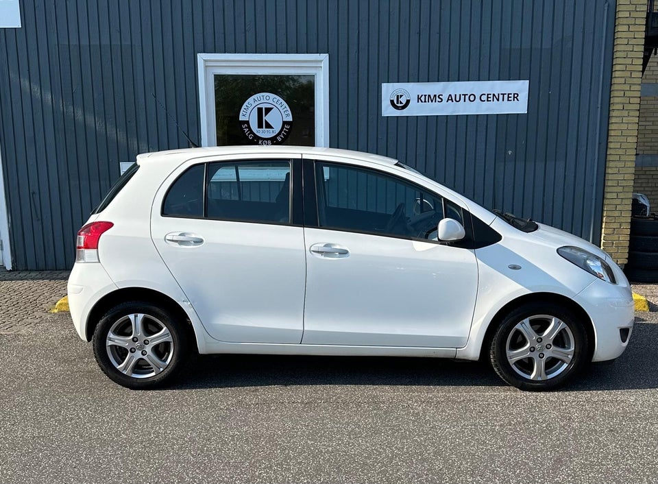 Toyota Yaris 1,3 TX 5d