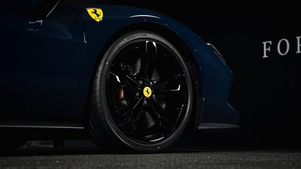 Ferrari 296 GTS 2,9 DCT 2d