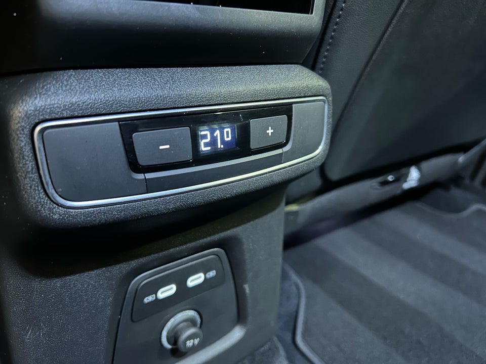 Audi Q4 e-tron 40 S-line Sportback 5d