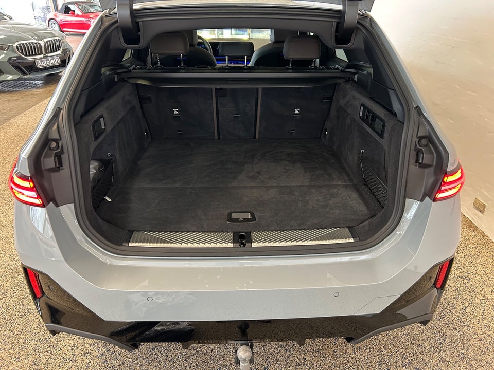 BMW i5 eDrive40 Touring Fully Charged M-Sport 5d