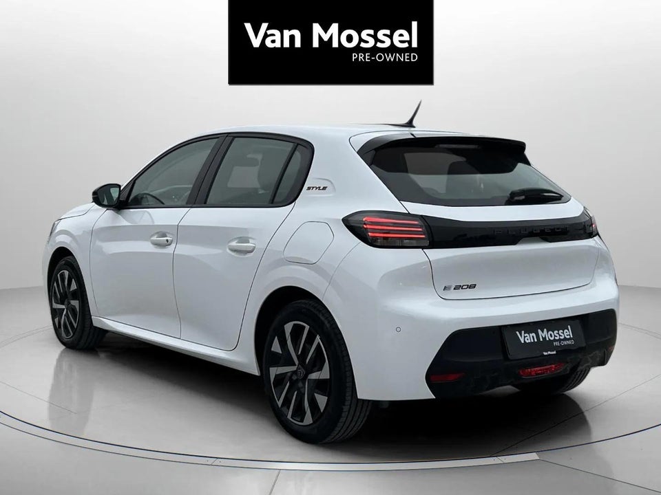 Peugeot e-208 50 Style 5d