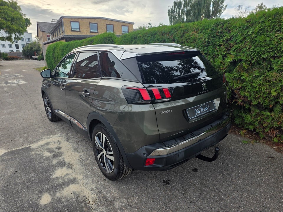 Peugeot 3008 1,2 e-THP 130 Allure EAT6 5d
